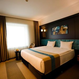 Standard Double Room Two Single Beds